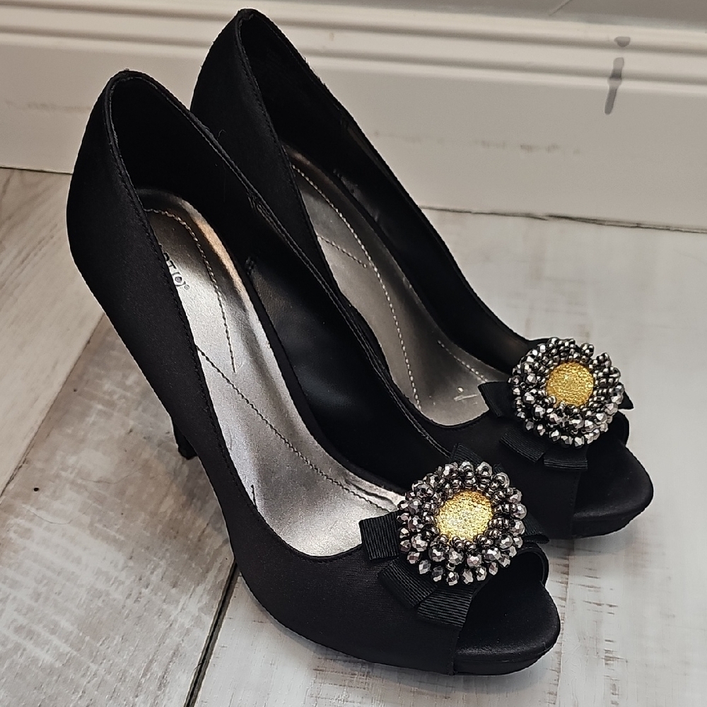 Apt. 9 Cindy black rhinestone flower peep toe pump stiletto heels Size 8
